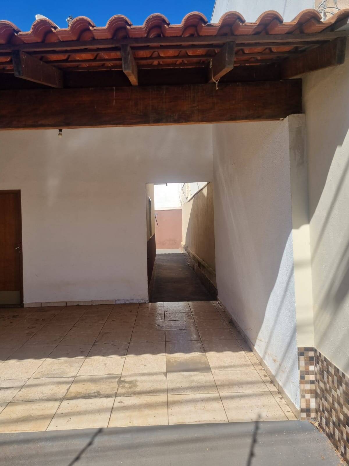 Casa à venda com 2 quartos, 250m² - Foto 16