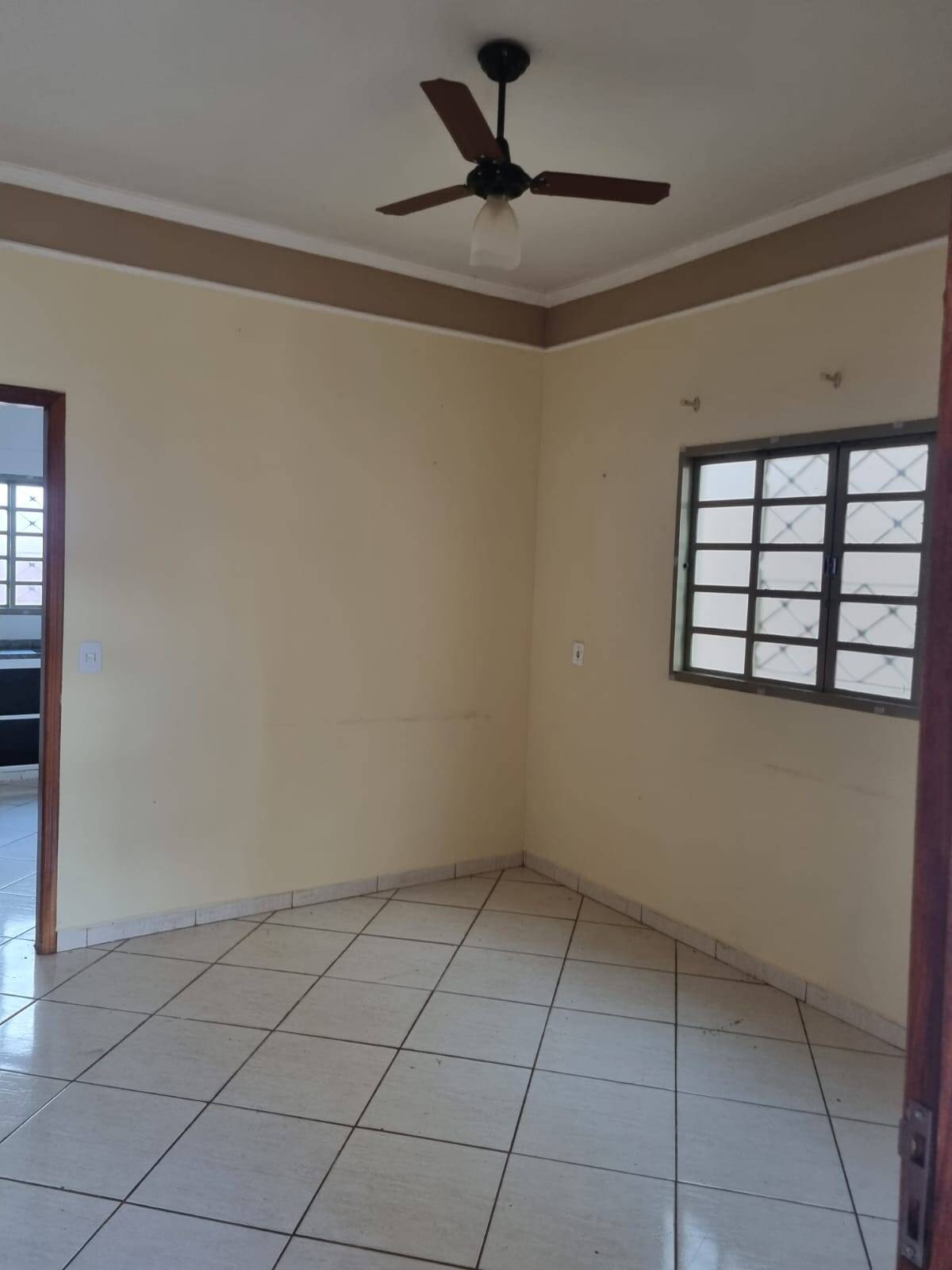 Casa à venda com 2 quartos, 250m² - Foto 15