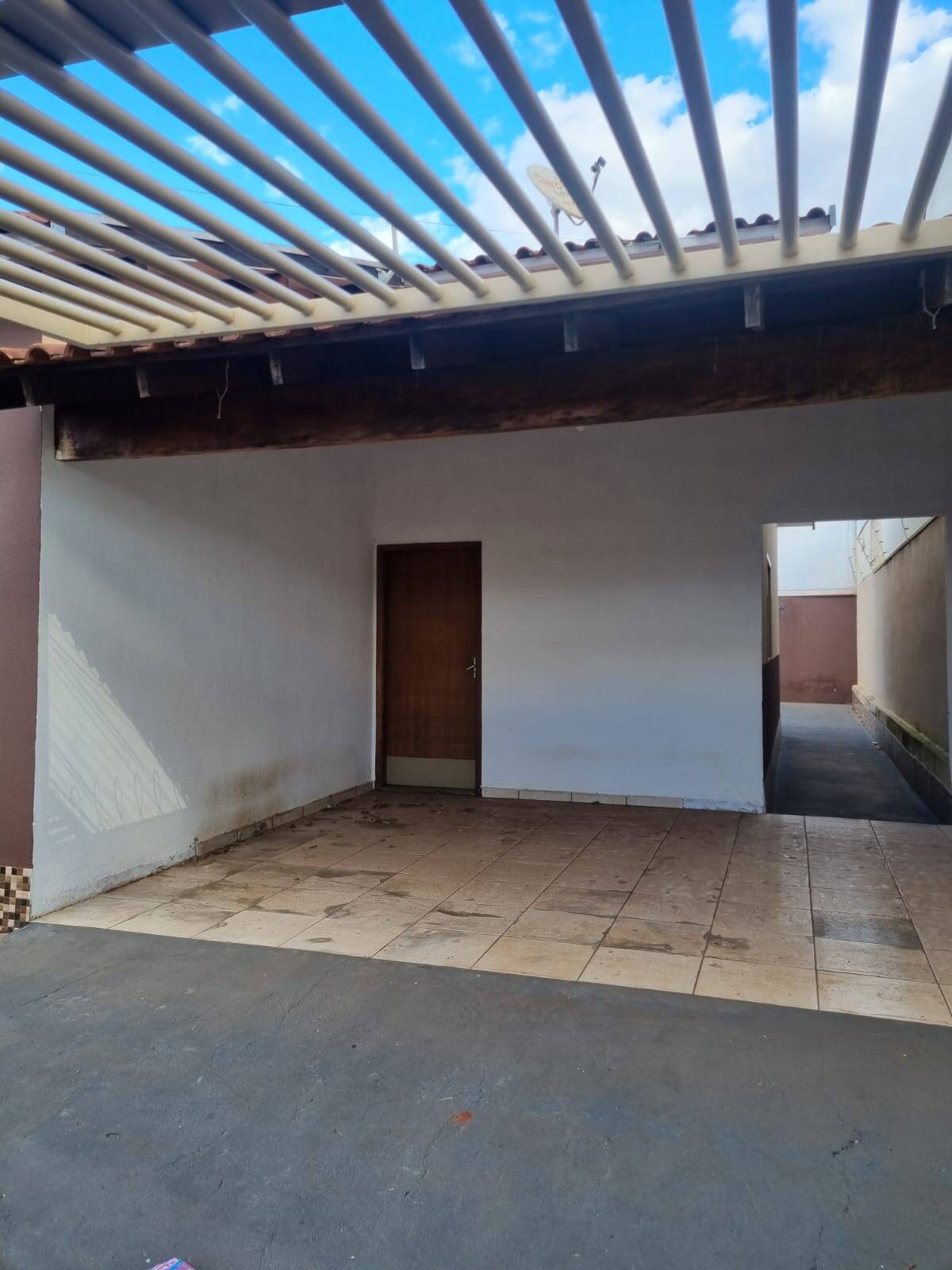 Casa à venda com 2 quartos, 250m² - Foto 11