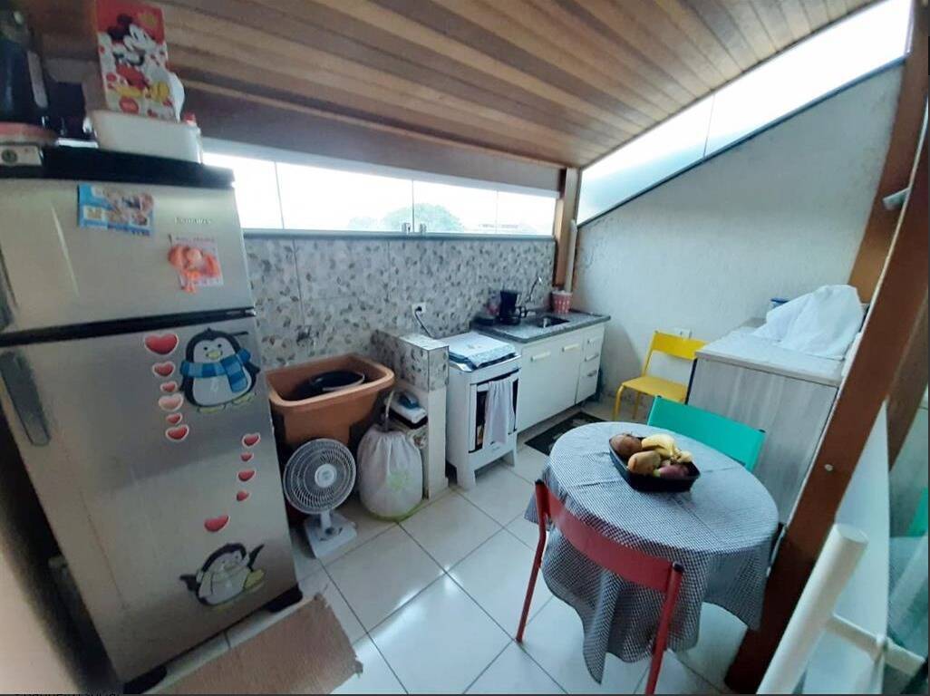 Casa à venda com 4 quartos, 170m² - Foto 17