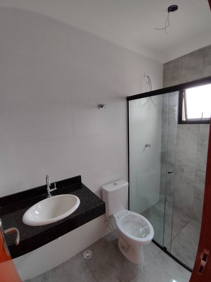 Casa à venda com 2 quartos, 60m² - Foto 15