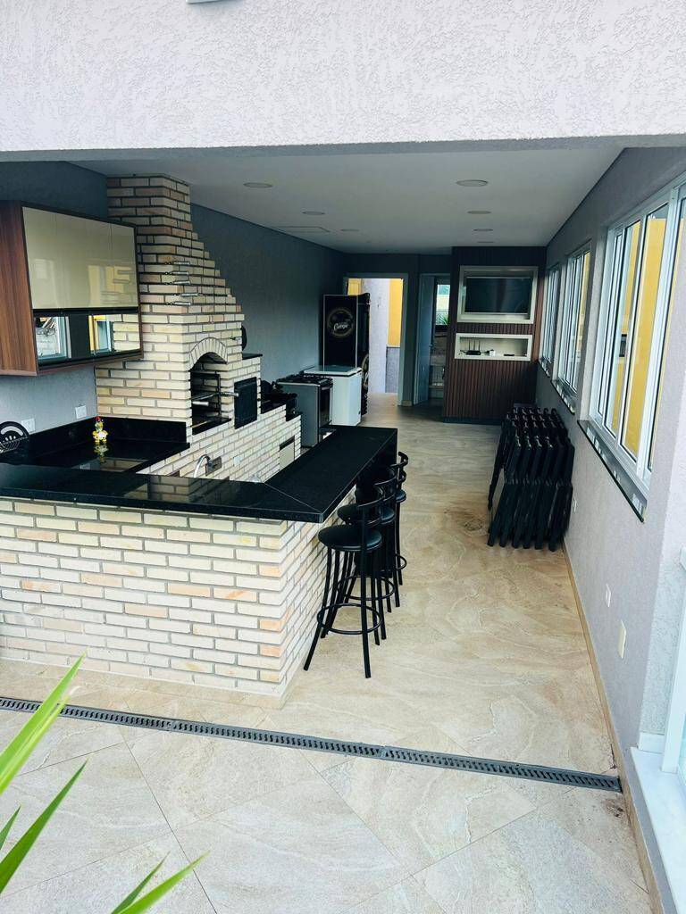 Casa à venda com 3 quartos, 310m² - Foto 21