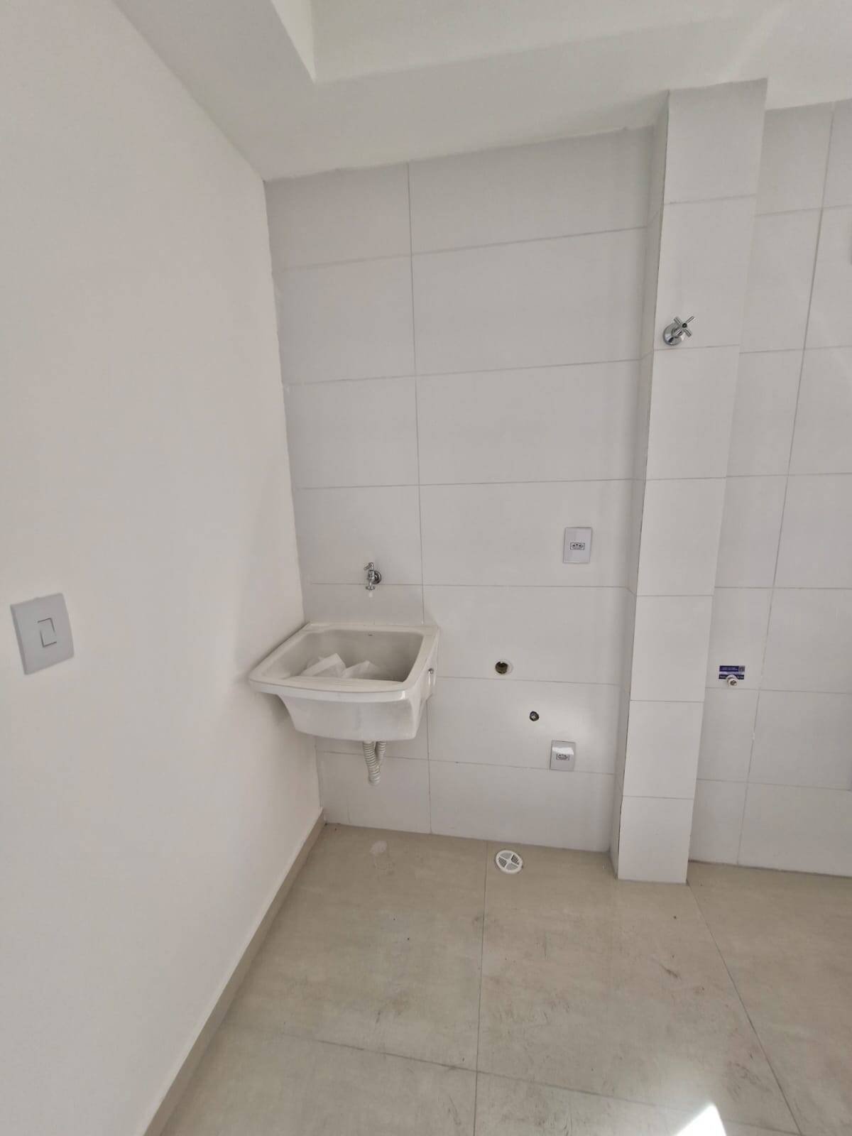 Apartamento à venda com 2 quartos, 40m² - Foto 18