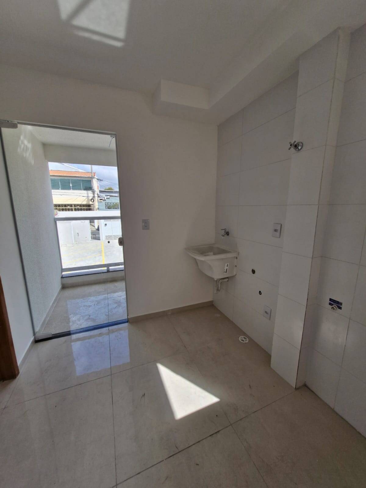 Apartamento à venda com 2 quartos, 40m² - Foto 17