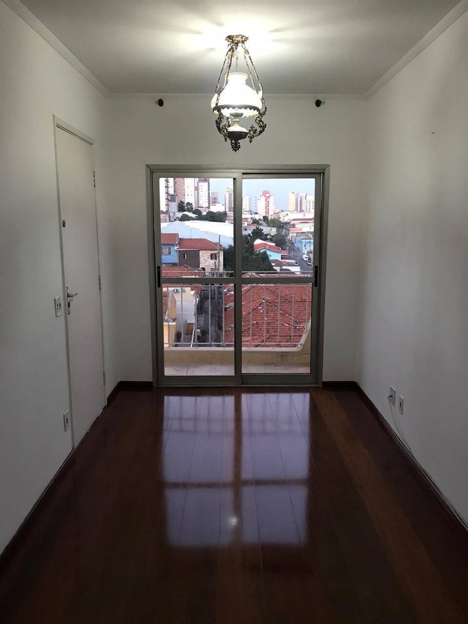 Apartamento à venda com 2 quartos, 62m² - Foto 2