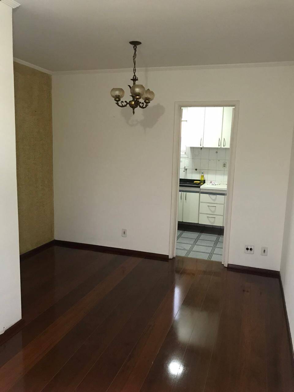 Apartamento à venda com 2 quartos, 62m² - Foto 4