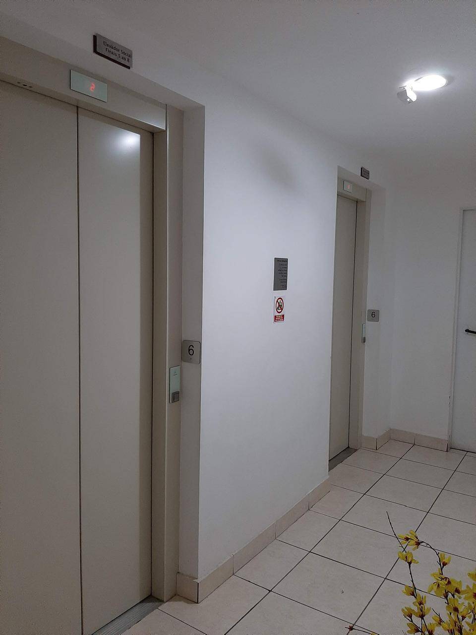 Apartamento à venda com 2 quartos, 44m² - Foto 25