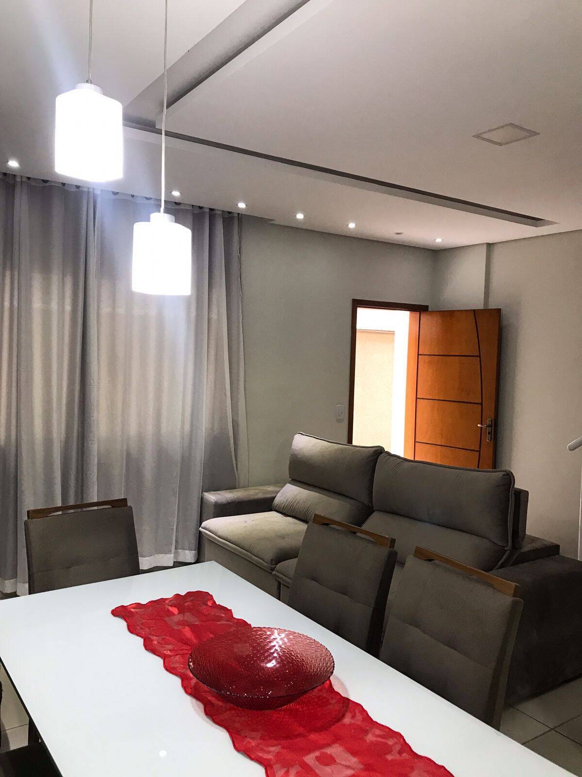 Casa à venda com 3 quartos, 128m² - Foto 2