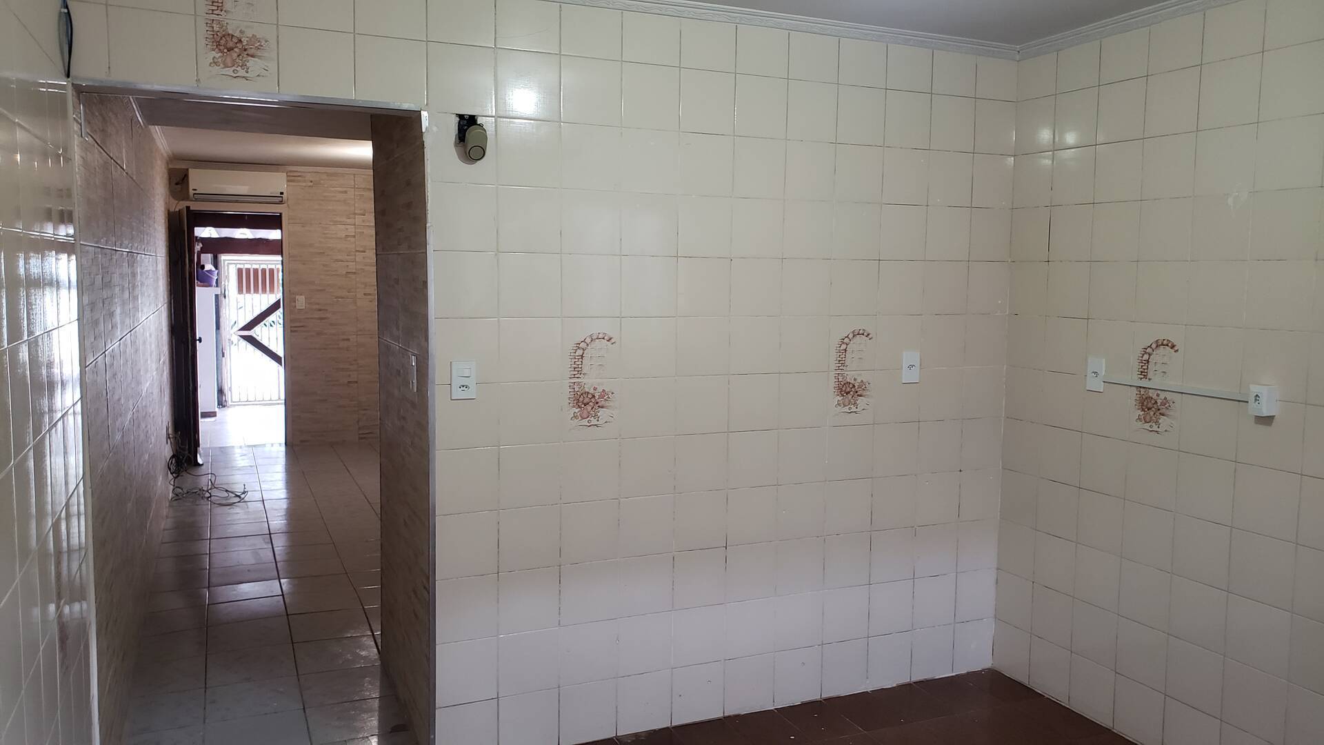 Casa à venda com 2 quartos, 92m² - Foto 4