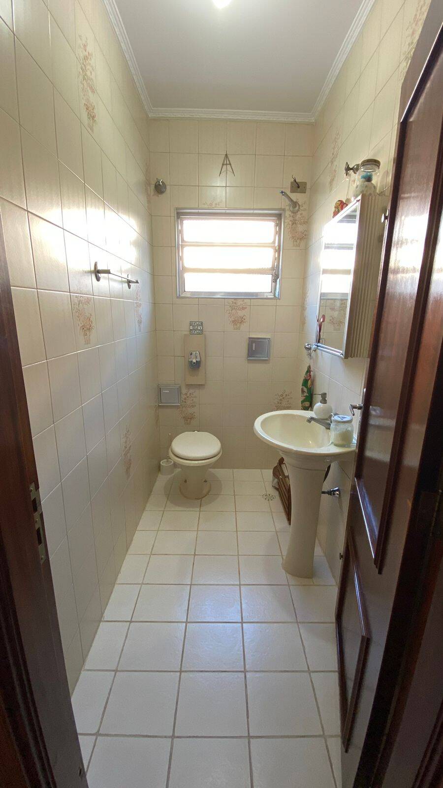 Casa à venda com 3 quartos, 200m² - Foto 8