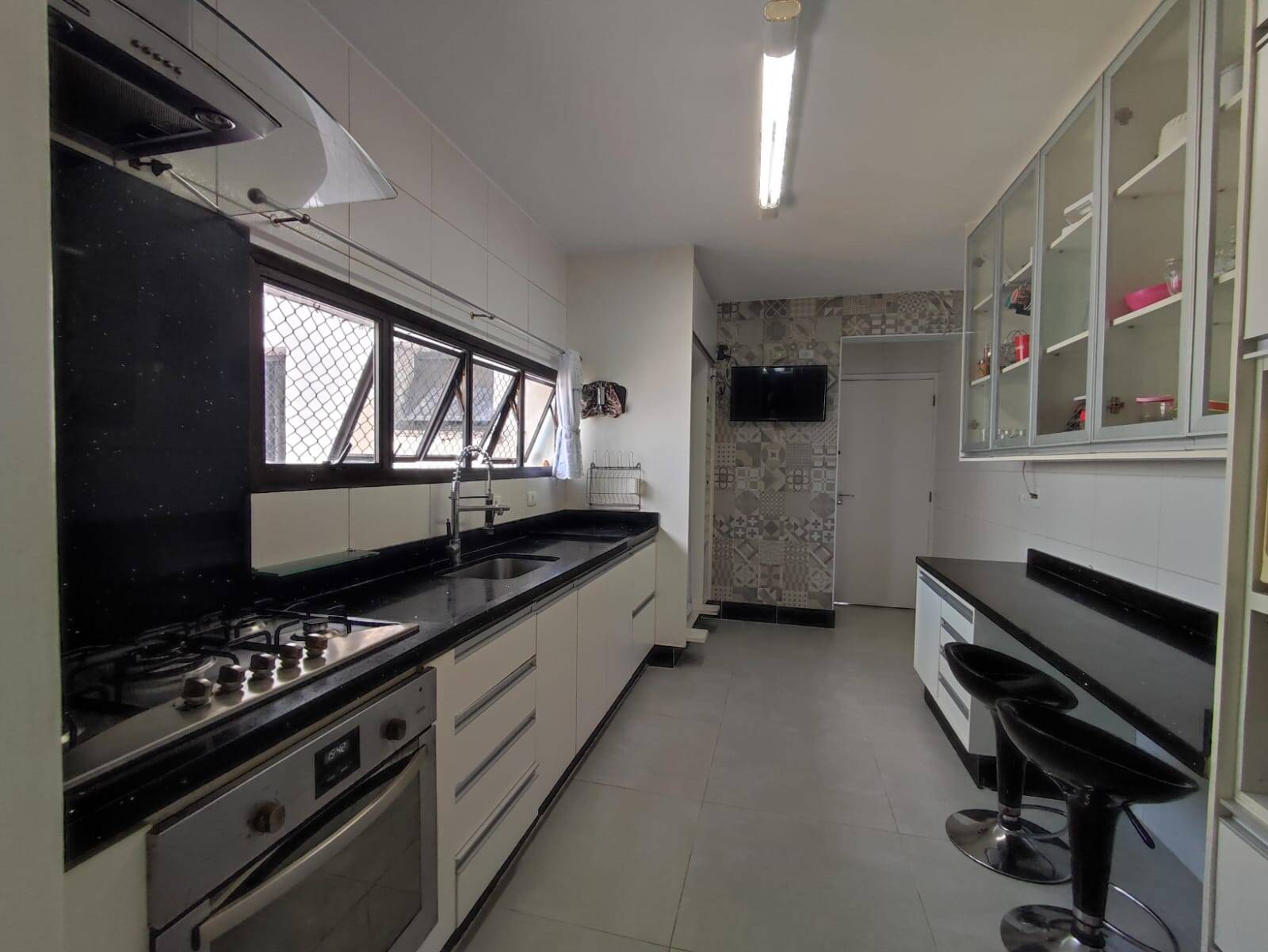 Apartamento à venda com 3 quartos, 125m² - Foto 5