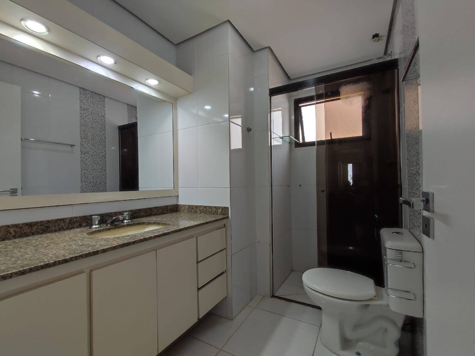 Apartamento à venda com 3 quartos, 125m² - Foto 10