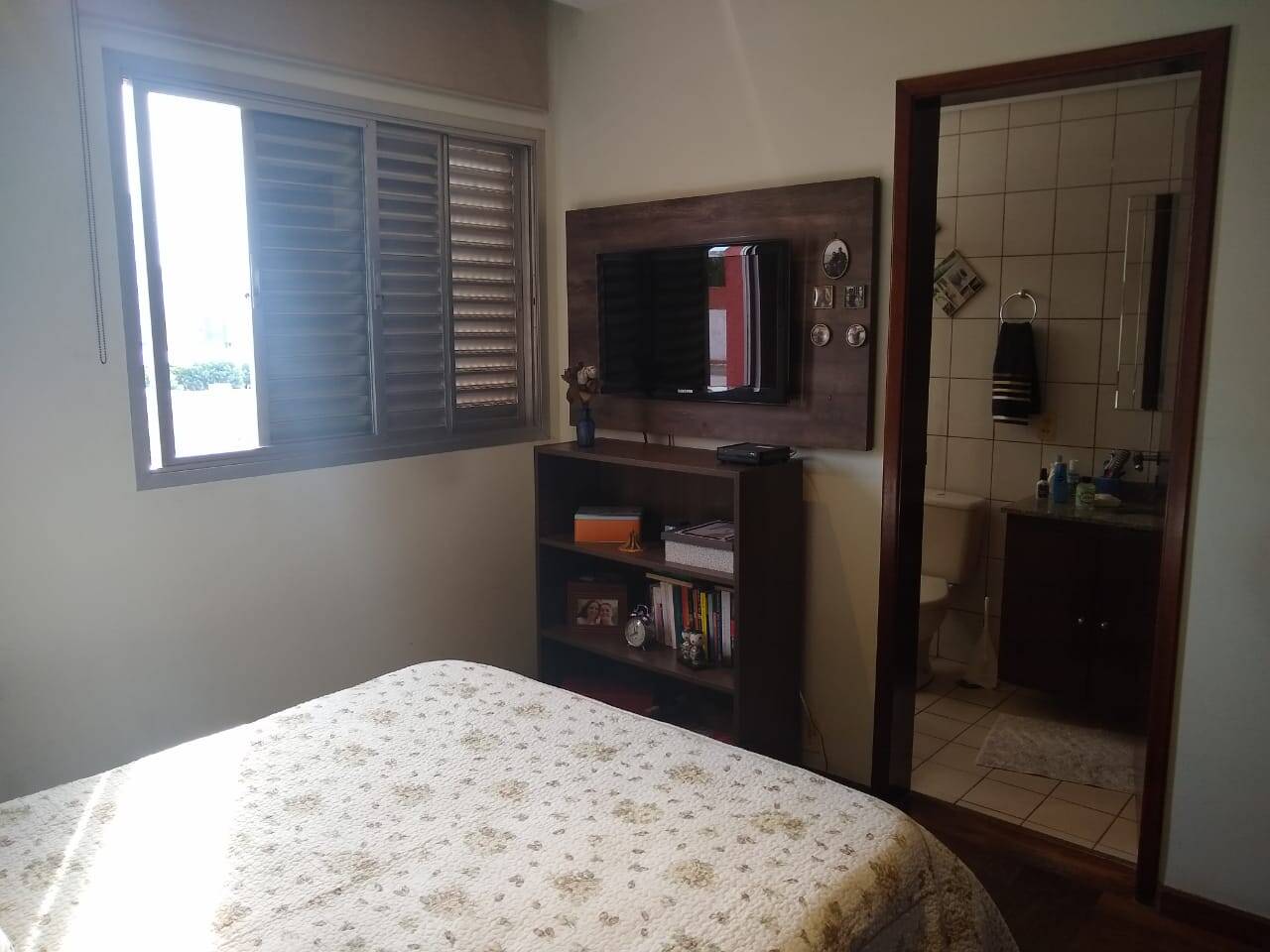 Apartamento à venda com 3 quartos, 107m² - Foto 12