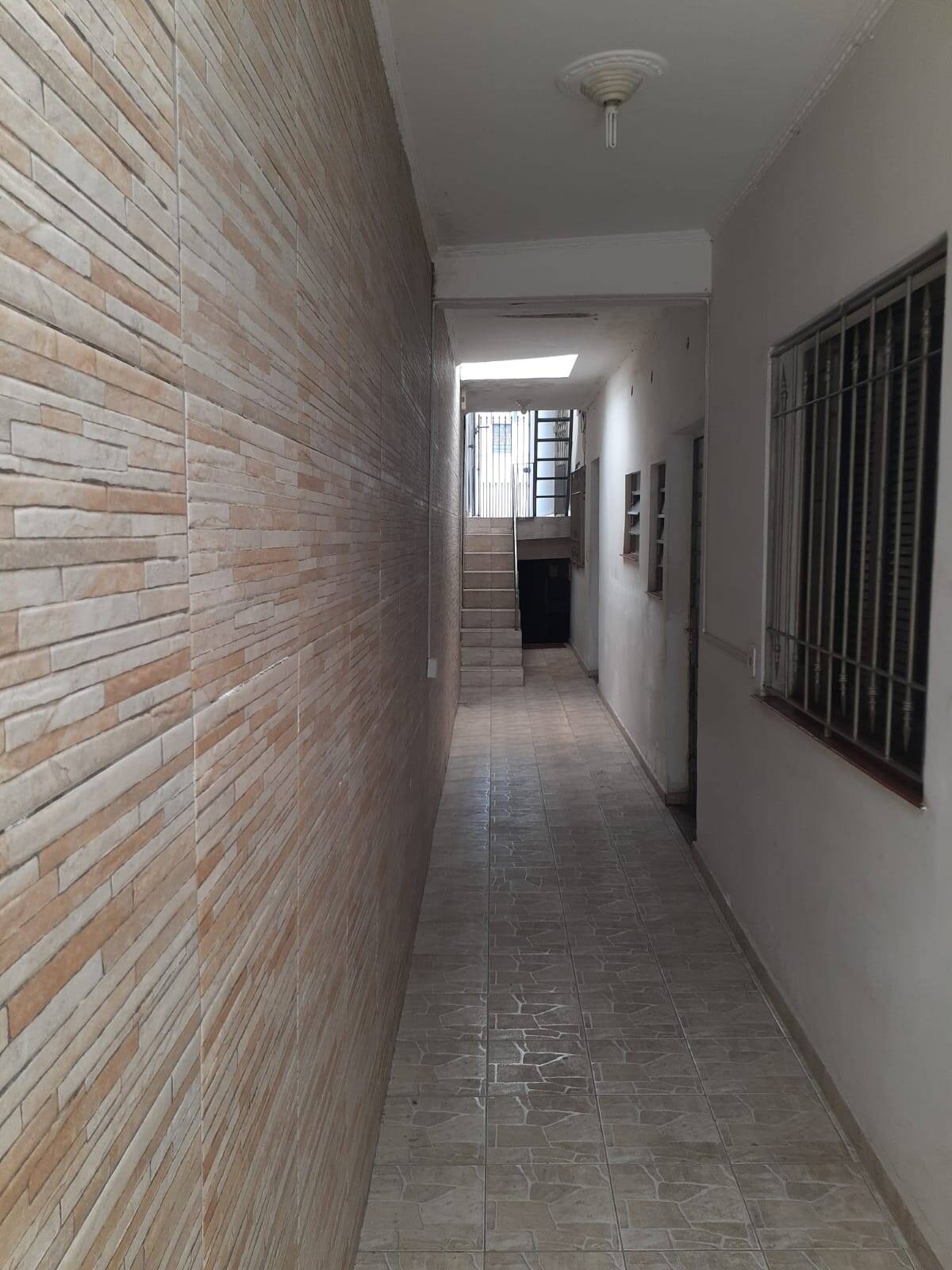 Casa à venda com 3 quartos, 180m² - Foto 2